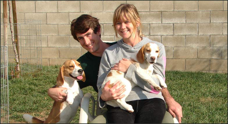 Jesse and Nicole with Beagles